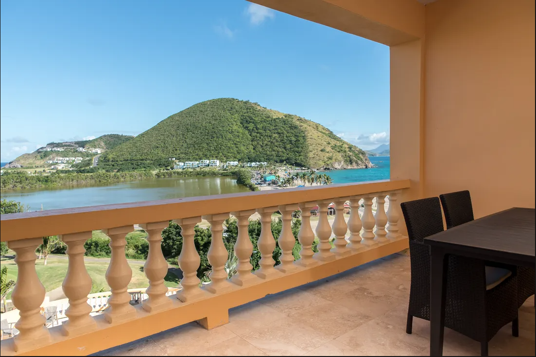 Balcony dining — Starboard House